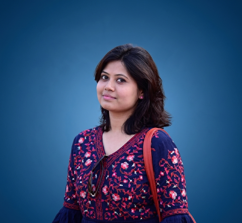Dr. Sriparna De